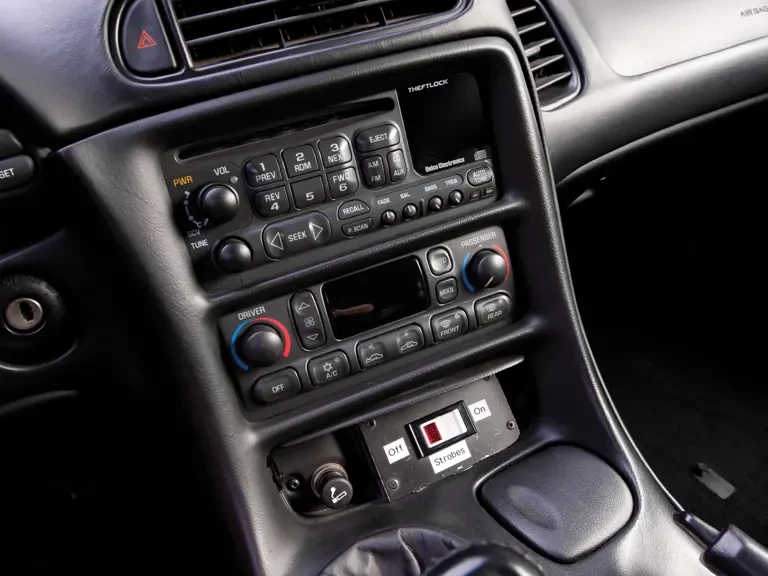 2000 Chevrolet Corvette C5 - Image 16 of 23