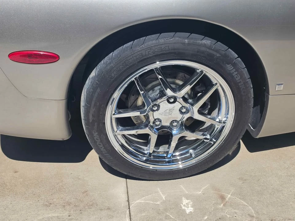 2000 Chevrolet Corvette C5 - Image 5 of 13