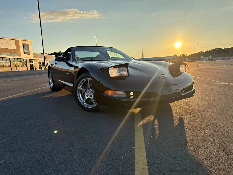2000 Chevrolet Corvette C5 - Image 1 of 8