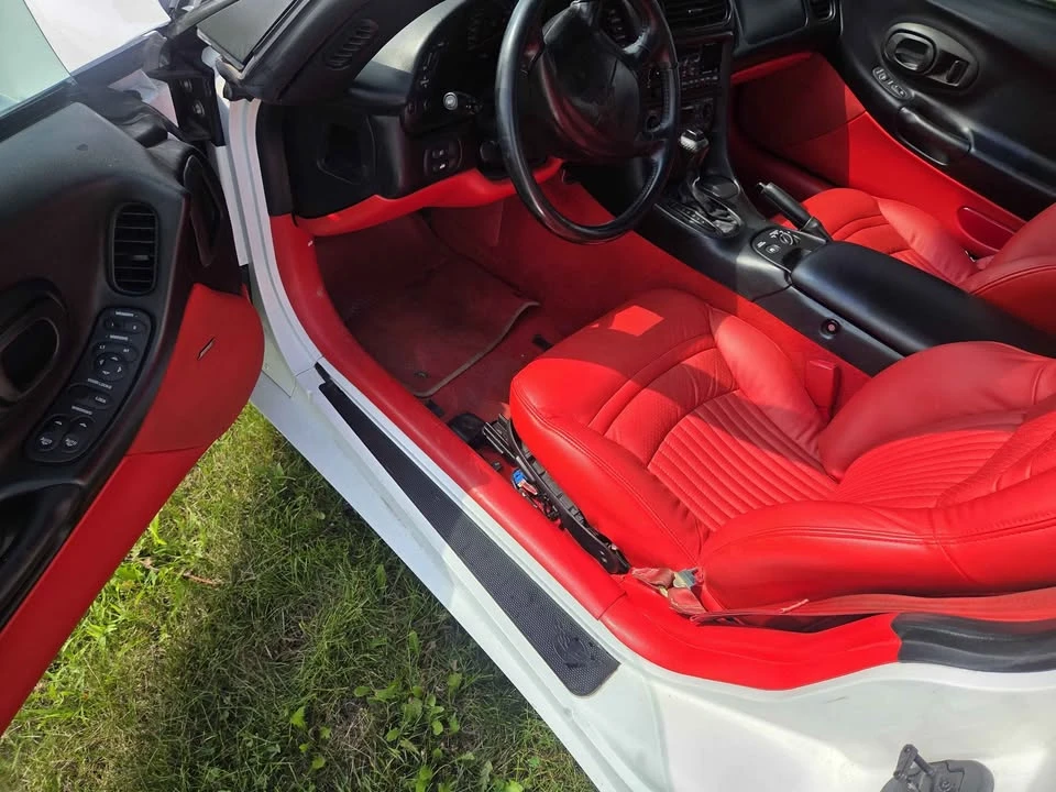 2000 Chevrolet Corvette C5 - Image 9 of 16