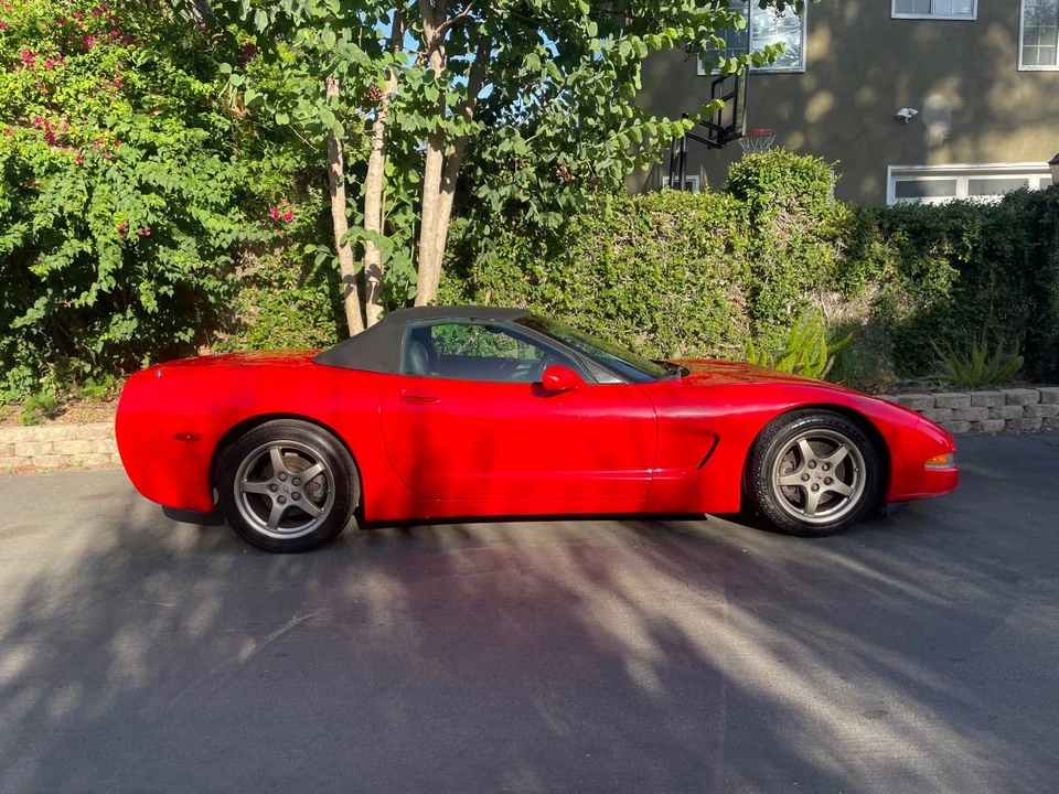 2000 Chevrolet Corvette C5 - Image 4 of 24