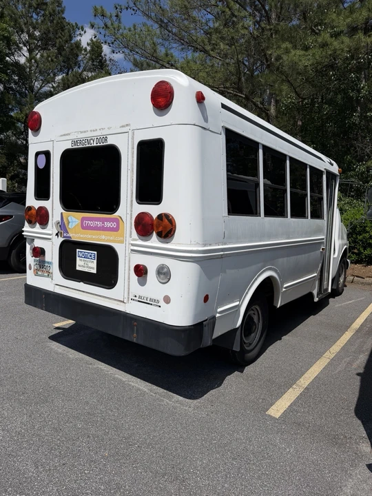 2000 Chevrolet Express - Image 3 of 9