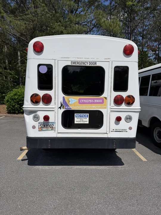 2000 Chevrolet Express - Image 4 of 9