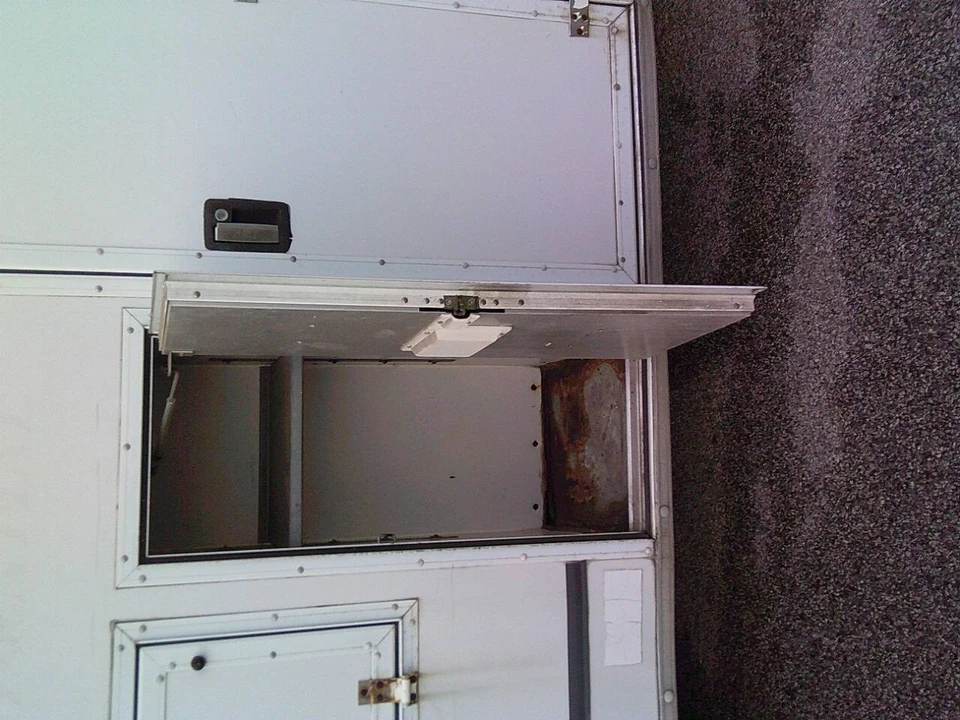 2000 Chevrolet Express - Image 15 of 21