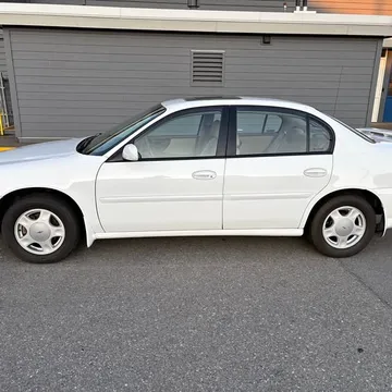 2000 Chevrolet Malibu LS Sedan