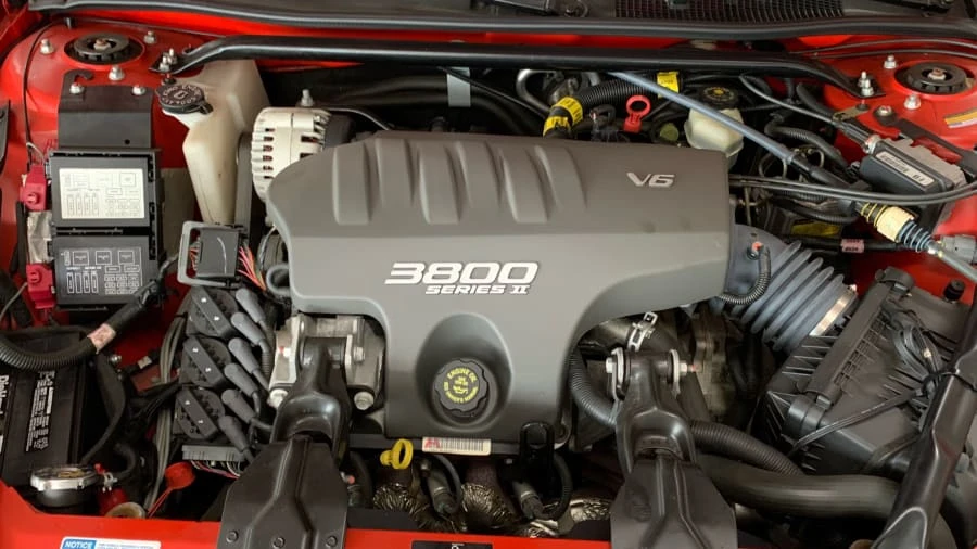 2000 Chevrolet Monte Carlo 6th Gen - Image 9 of 19
