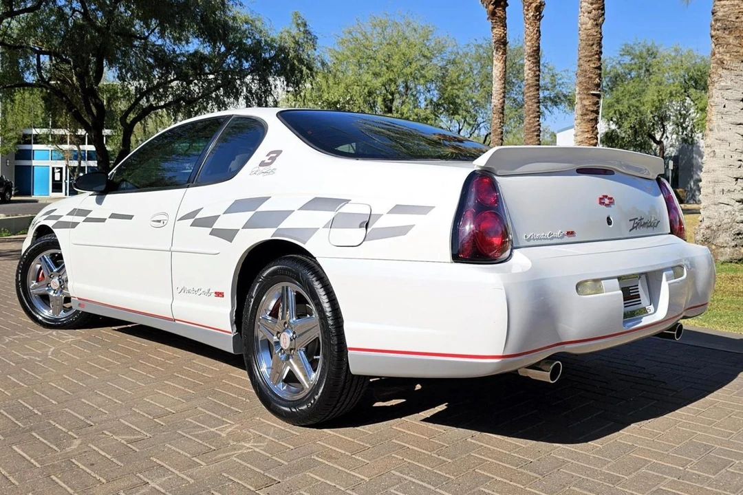 2000 Chevrolet Monte Carlo 6th Gen - Image 4 of 31