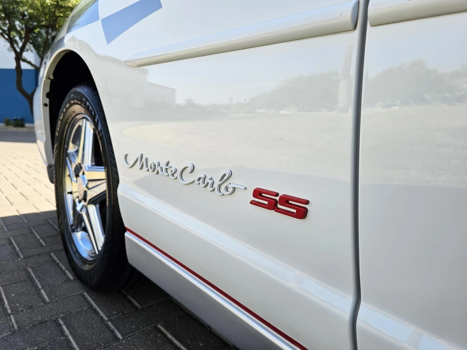 2000 Chevrolet Monte Carlo 6th Gen - Image 22 of 31