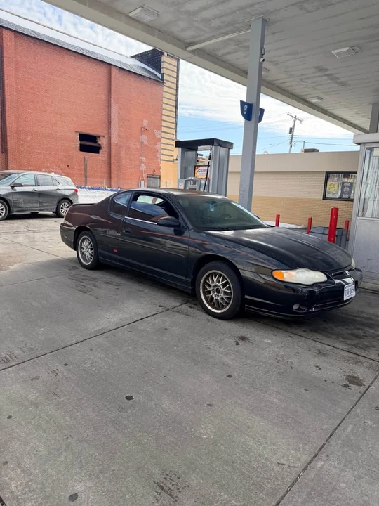 2000 Chevrolet Monte Carlo - Image 2 of 11