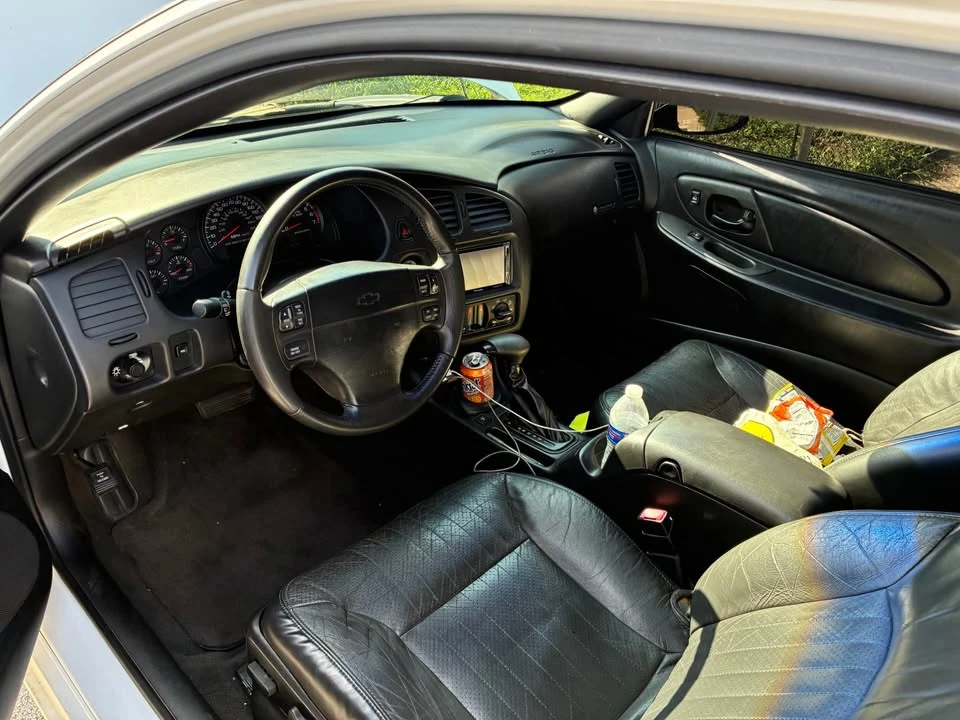 2000 Chevrolet Monte Carlo 6th Gen - Image 4 of 10