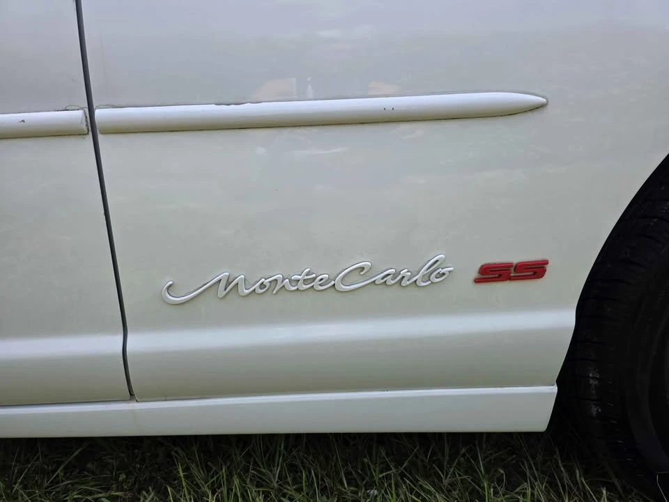 2000 Chevrolet Monte Carlo 6th Gen - Image 6 of 16