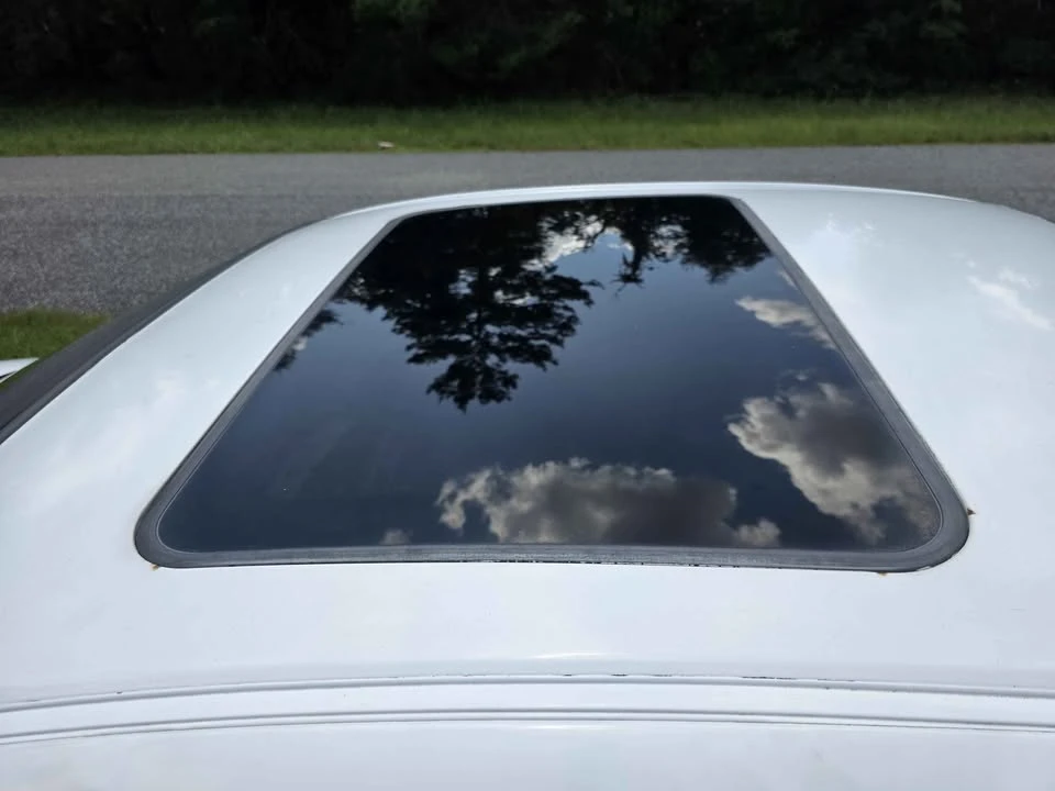 2000 Chevrolet Monte Carlo 6th Gen - Image 11 of 16