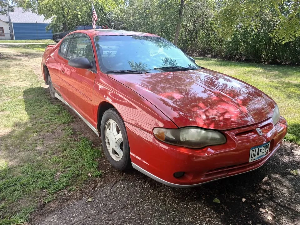 2000 Chevrolet Monte Carlo 6th Gen - Image 2 of 5