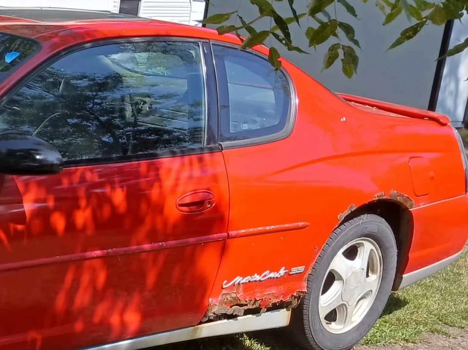 2000 Chevrolet Monte Carlo 6th Gen - Image 3 of 5