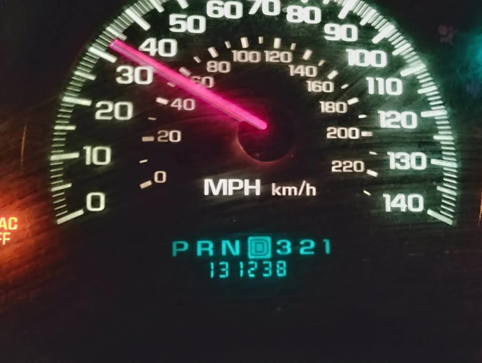 2000 Chevrolet Monte Carlo 6th Gen - Image 8 of 9