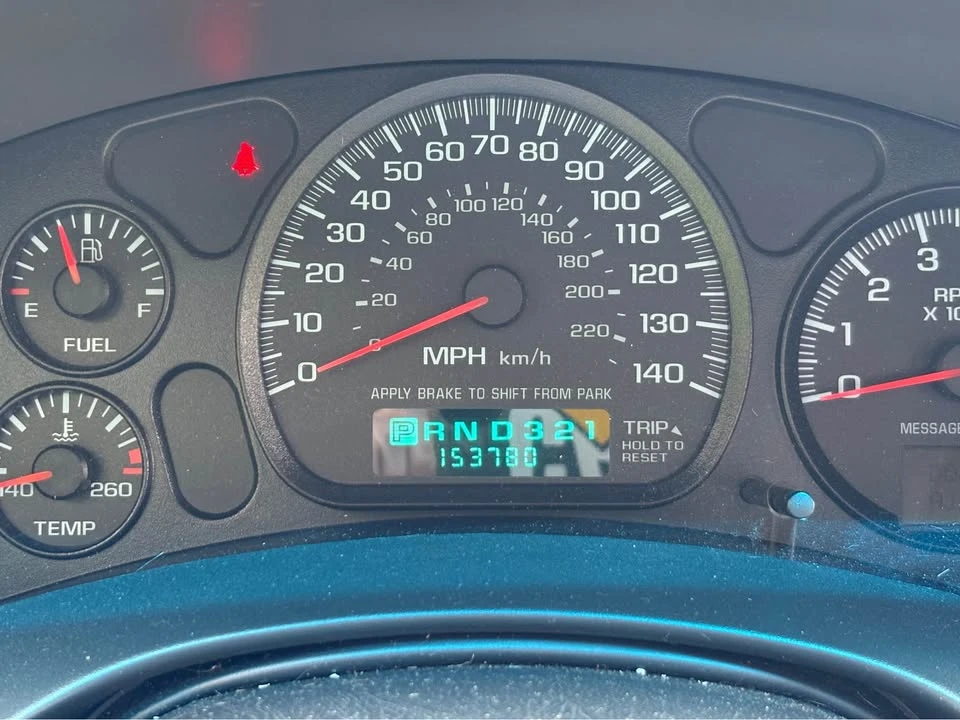 2000 Chevrolet Monte Carlo 6th Gen - Image 2 of 10