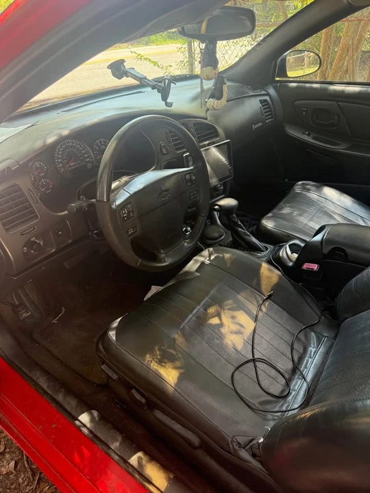 2000 Chevrolet Monte Carlo 6th Gen - Image 3 of 8