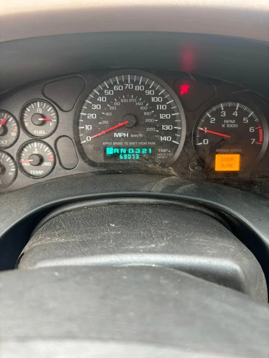 2000 Chevrolet Monte Carlo 6th Gen - Image 2 of 2