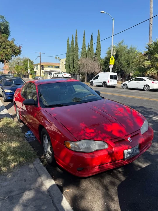 2000 Chevrolet Monte Carlo 6th Gen - Image 2 of 10