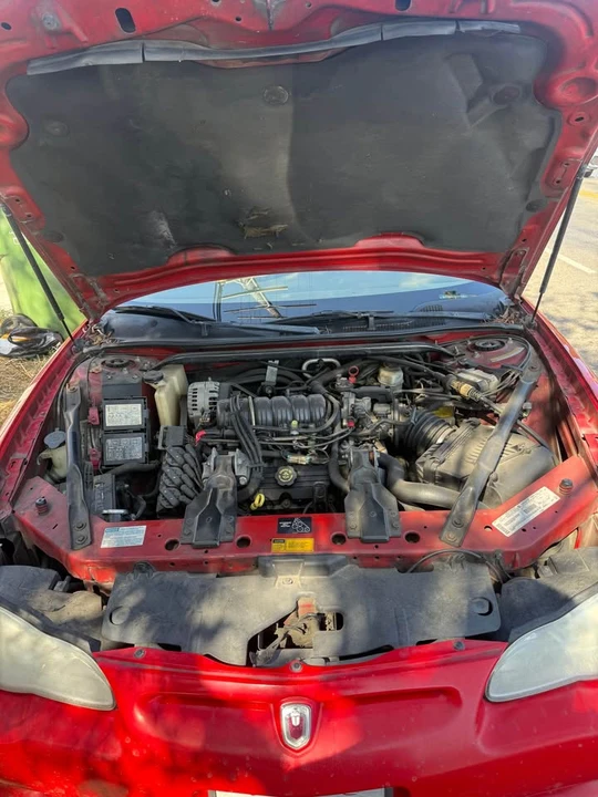 2000 Chevrolet Monte Carlo 6th Gen - Image 6 of 10