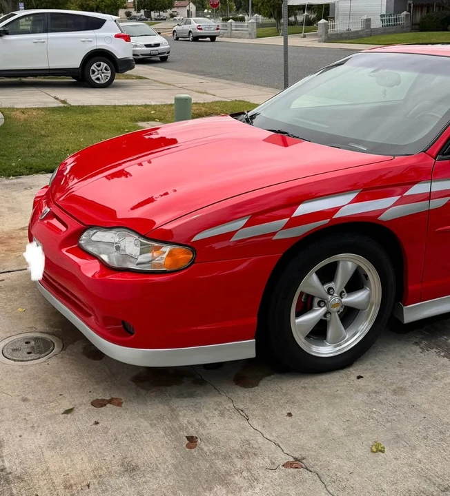 2000 Chevrolet Monte Carlo 6th Gen - Image 2 of 11
