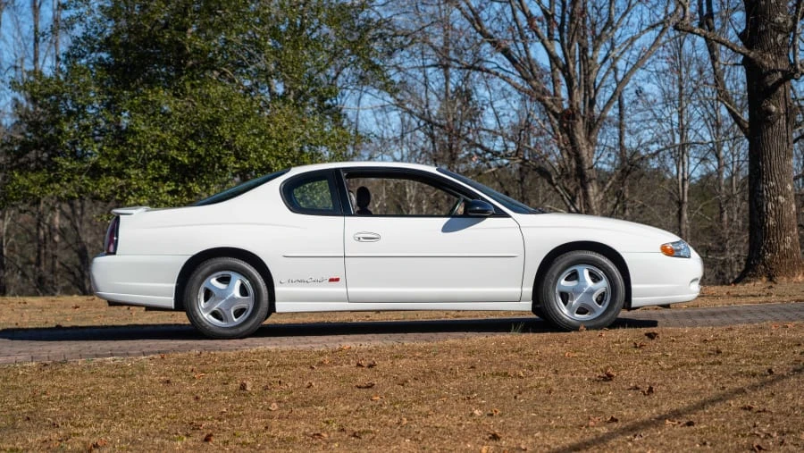 2000 Chevrolet Monte Carlo 6th Gen - Image 4 of 17