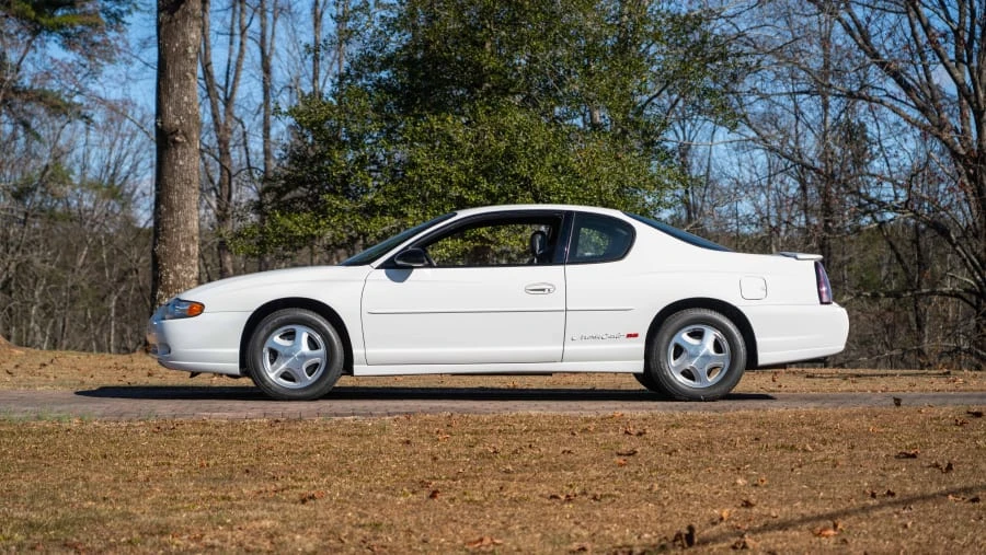 2000 Chevrolet Monte Carlo 6th Gen - Image 2 of 17