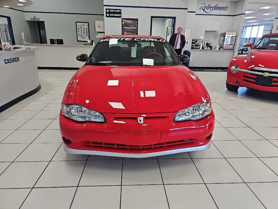 2000 Chevrolet Monte Carlo 6th Gen - Image 2 of 12