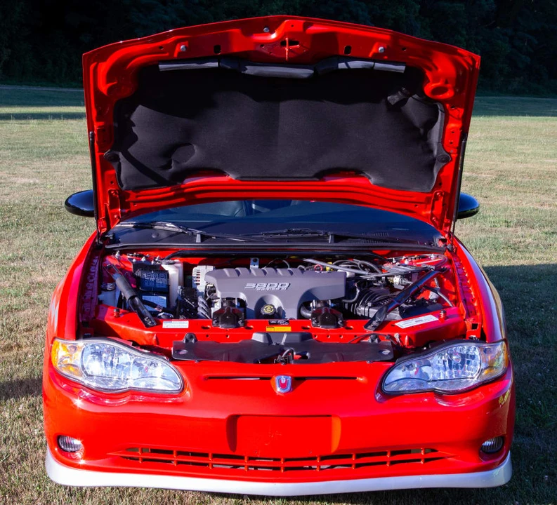 2000 Chevrolet Monte Carlo 6th Gen - Image 8 of 10