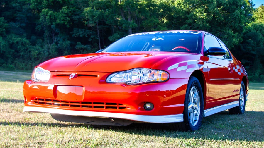 2000 Chevrolet Monte Carlo 6th Gen - Image 2 of 10