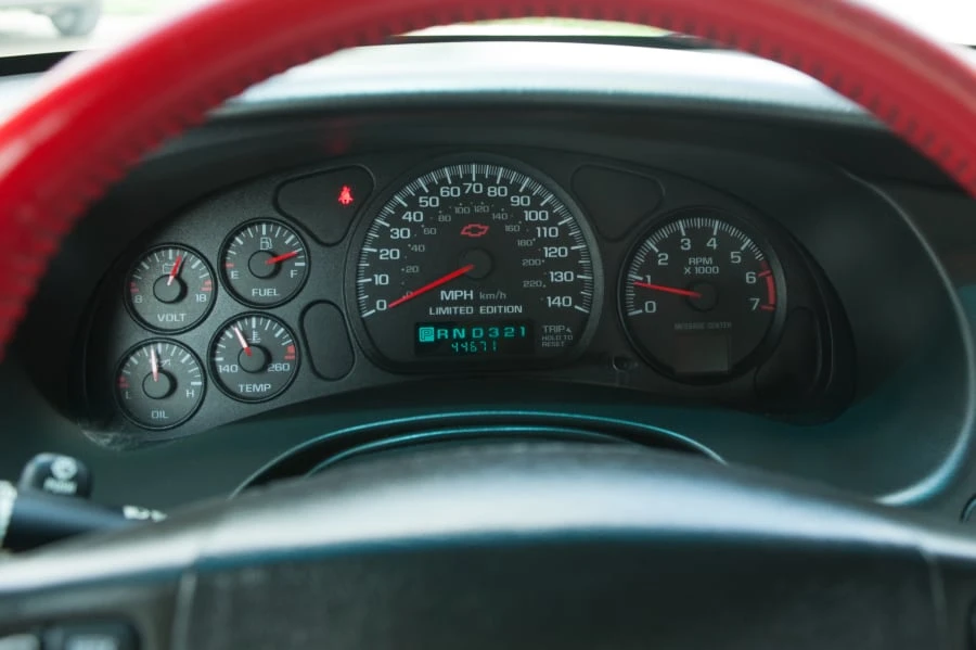 2000 Chevrolet Monte Carlo 6th Gen - Image 5 of 12