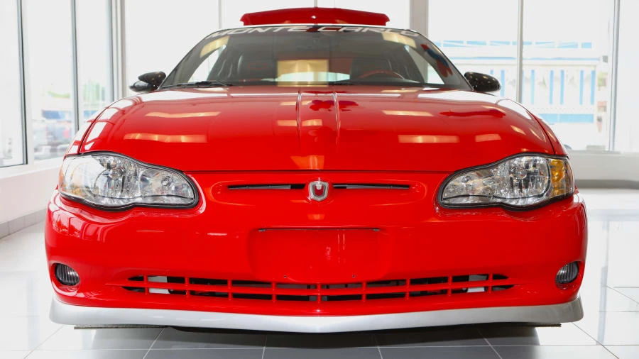 2000 Chevrolet Monte Carlo 6th Gen - Image 2 of 17