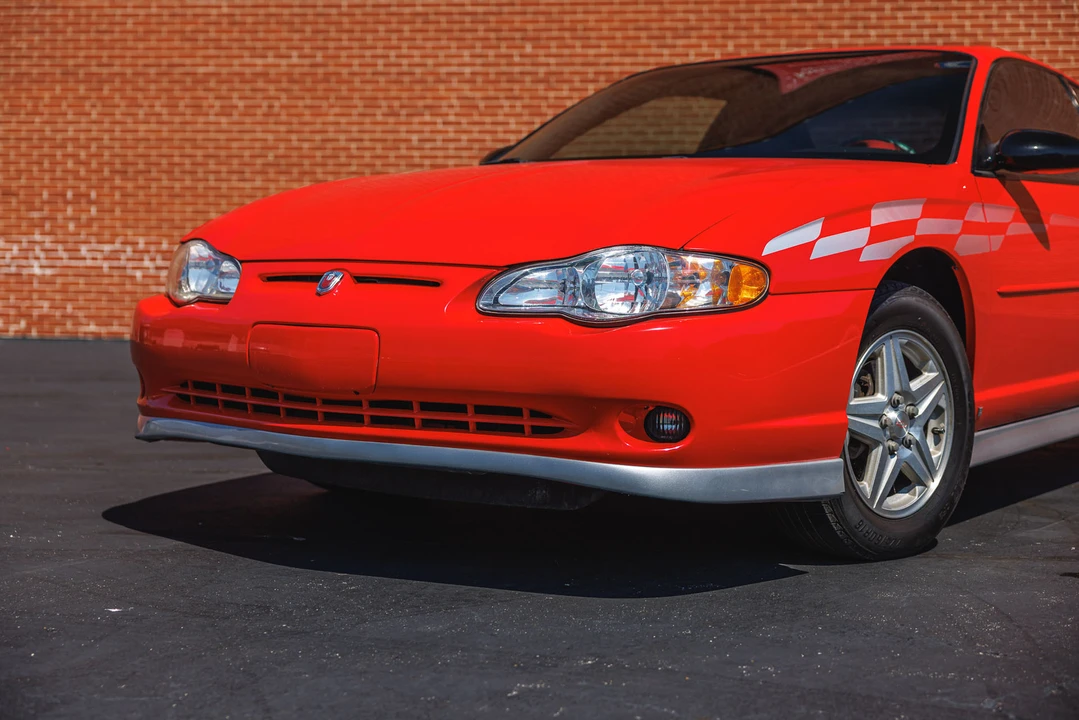 2000 Chevrolet Monte Carlo 6th Gen - Image 13 of 31