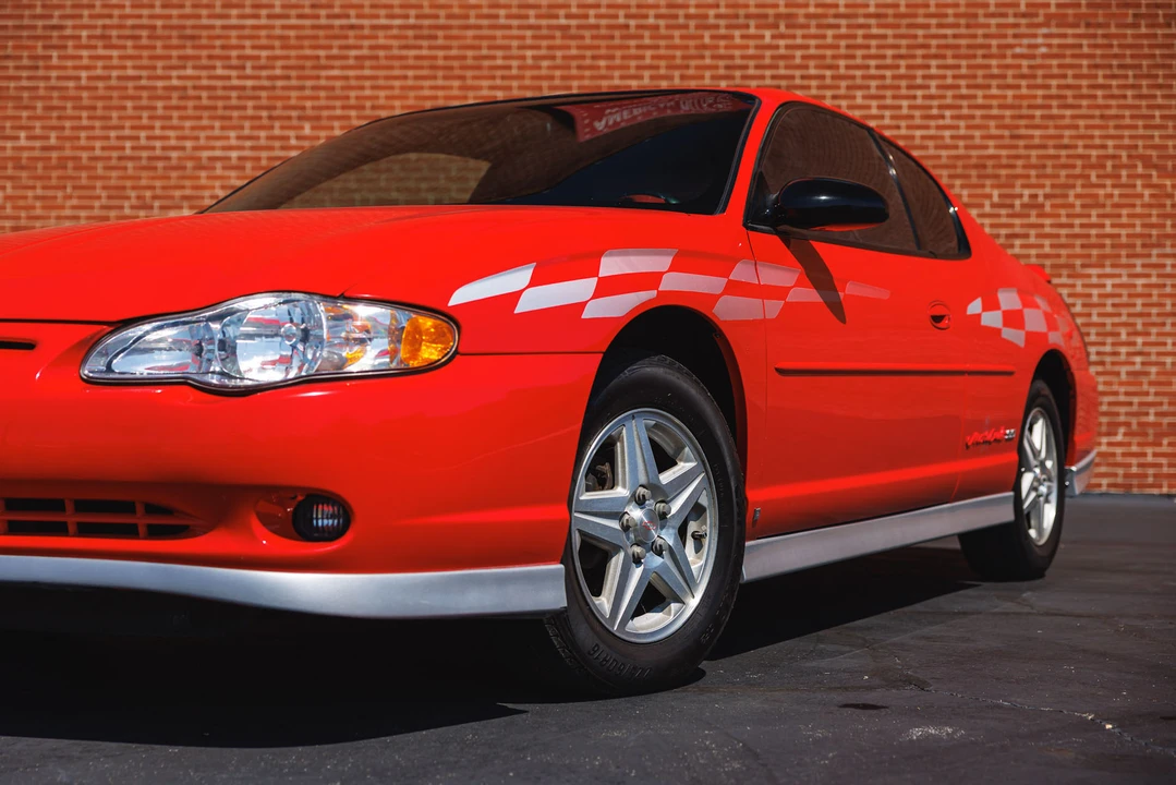 2000 Chevrolet Monte Carlo 6th Gen - Image 19 of 31