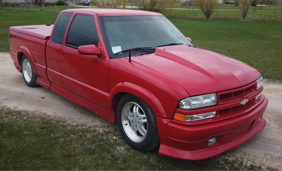 2000 Chevrolet S-10 - Image 3 of 4