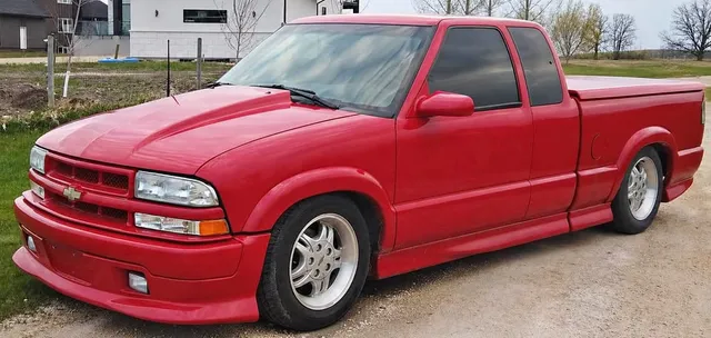 2000 Chevrolet S-10 Extreme