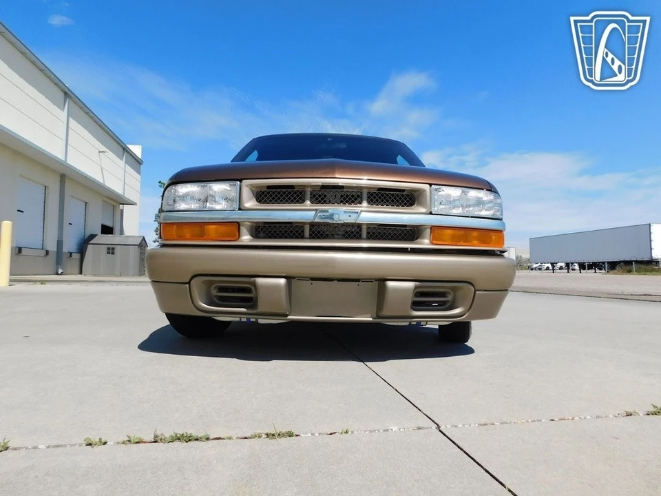 2000 Chevrolet S-10 - Image 12 of 12