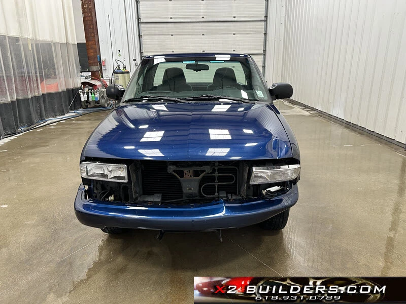 2000 Chevrolet S-10 Blazer 2nd Gen - Image 2 of 12