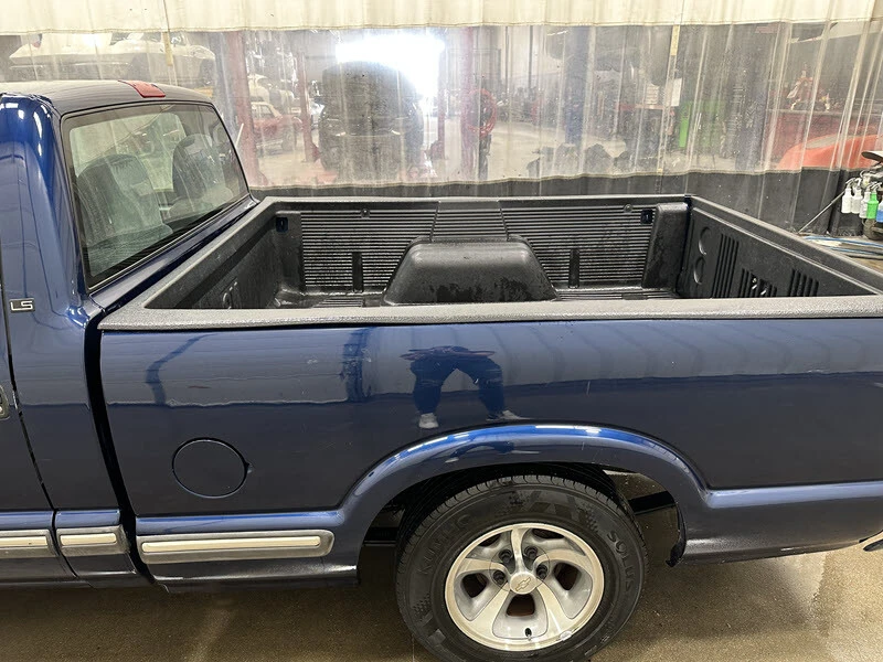 2000 Chevrolet S-10 Blazer 2nd Gen - Image 10 of 12