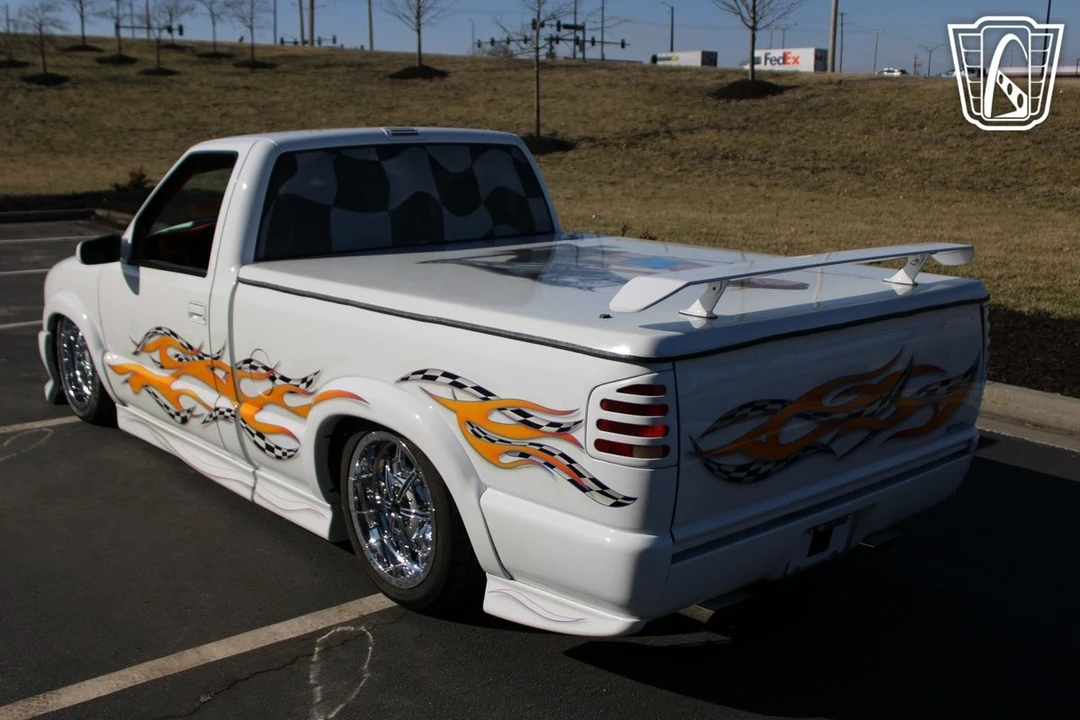 2000 Chevrolet S-10 - Image 9 of 12