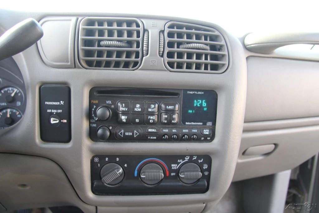 2000 Chevrolet S-10 - Image 15 of 21