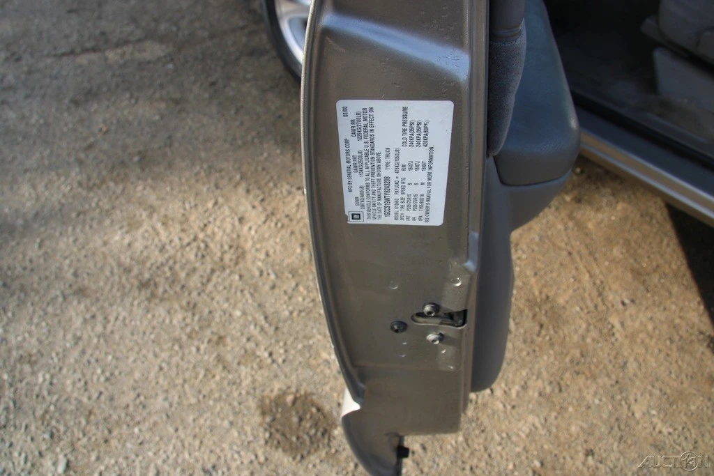 2000 Chevrolet S-10 - Image 10 of 21