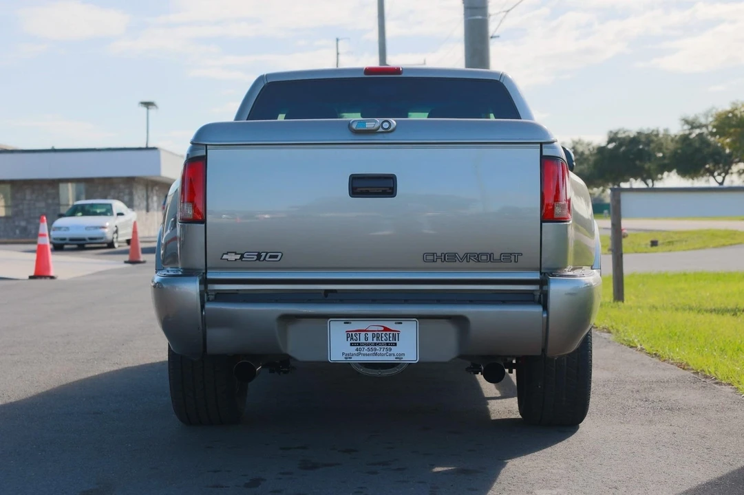 2000 Chevrolet S-10 - Image 5 of 21