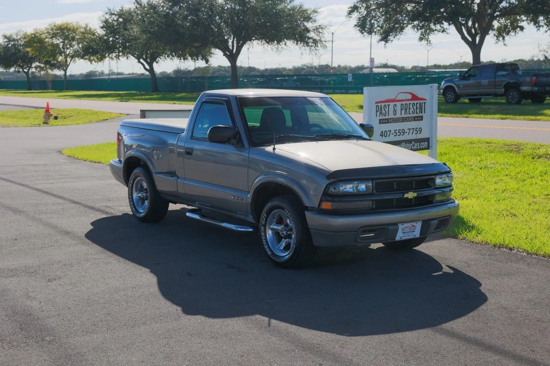 2000 Chevrolet S-10 - Image 9 of 21