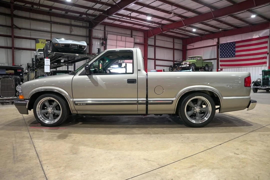 2000 Chevrolet S-10 Blazer 2nd Gen - Image 4 of 12