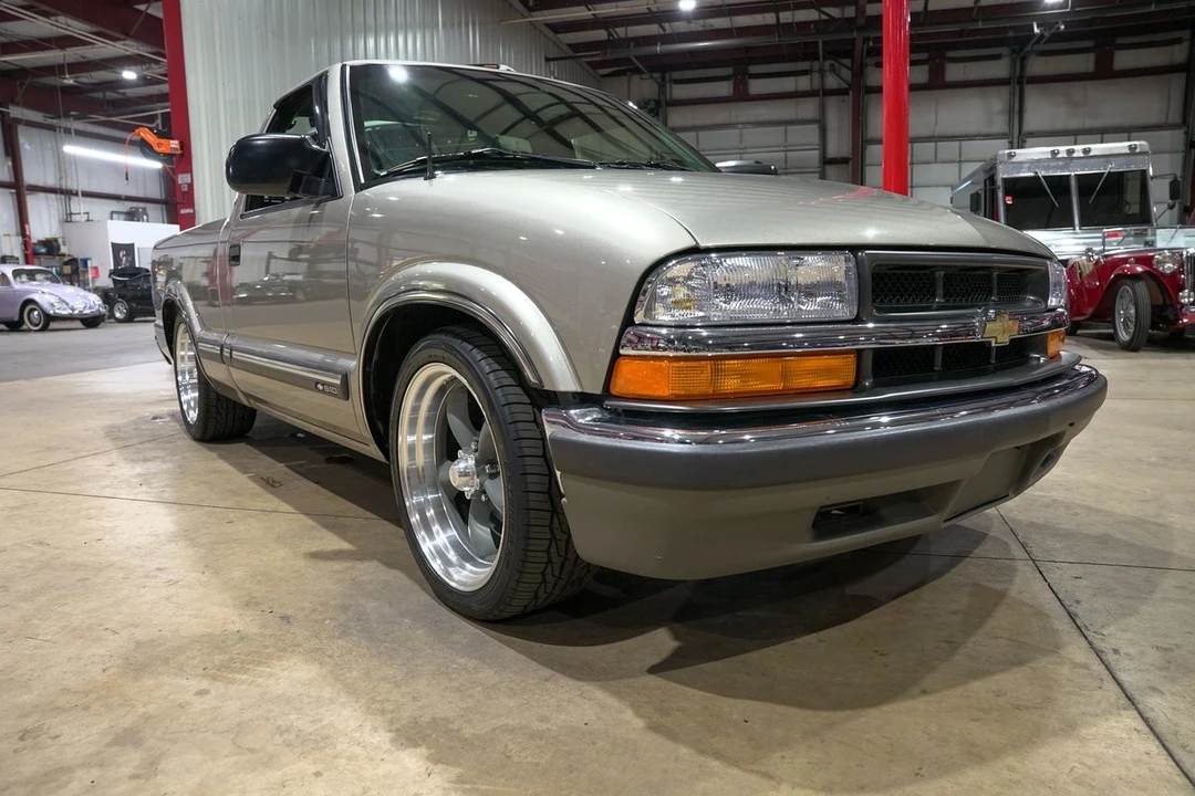 2000 Chevrolet S-10 Blazer 2nd Gen - Image 12 of 12