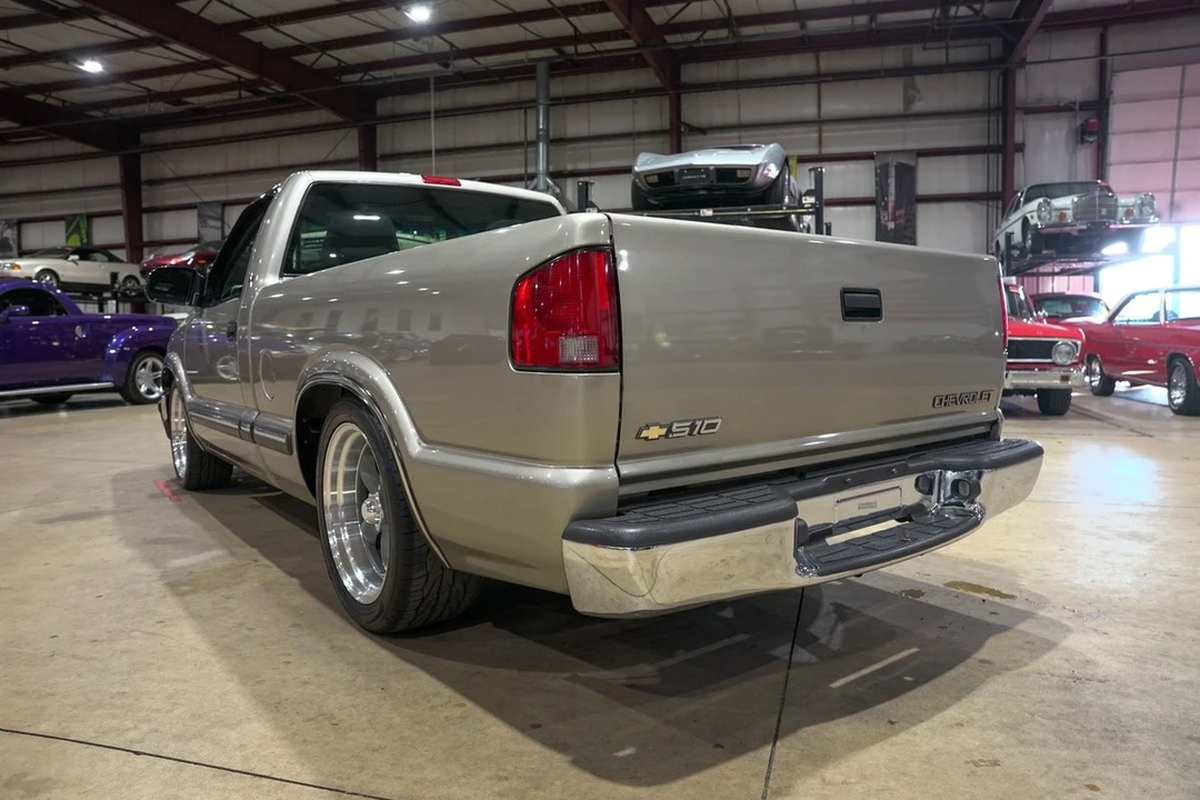 2000 Chevrolet S-10 Blazer 2nd Gen - Image 6 of 12