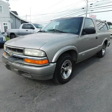 2000 Chevrolet S-10 LS