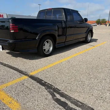 2000 Chevrolet S-10 Extreme