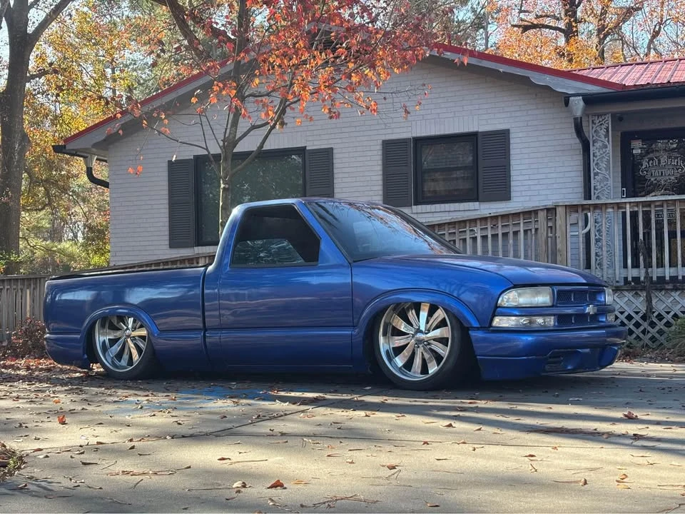2000 Chevrolet S-10 - Image 2 of 6